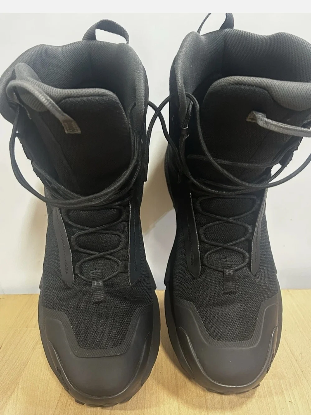 Under Armour Men's Black High-Top Tactical Boots Charged Valsetz